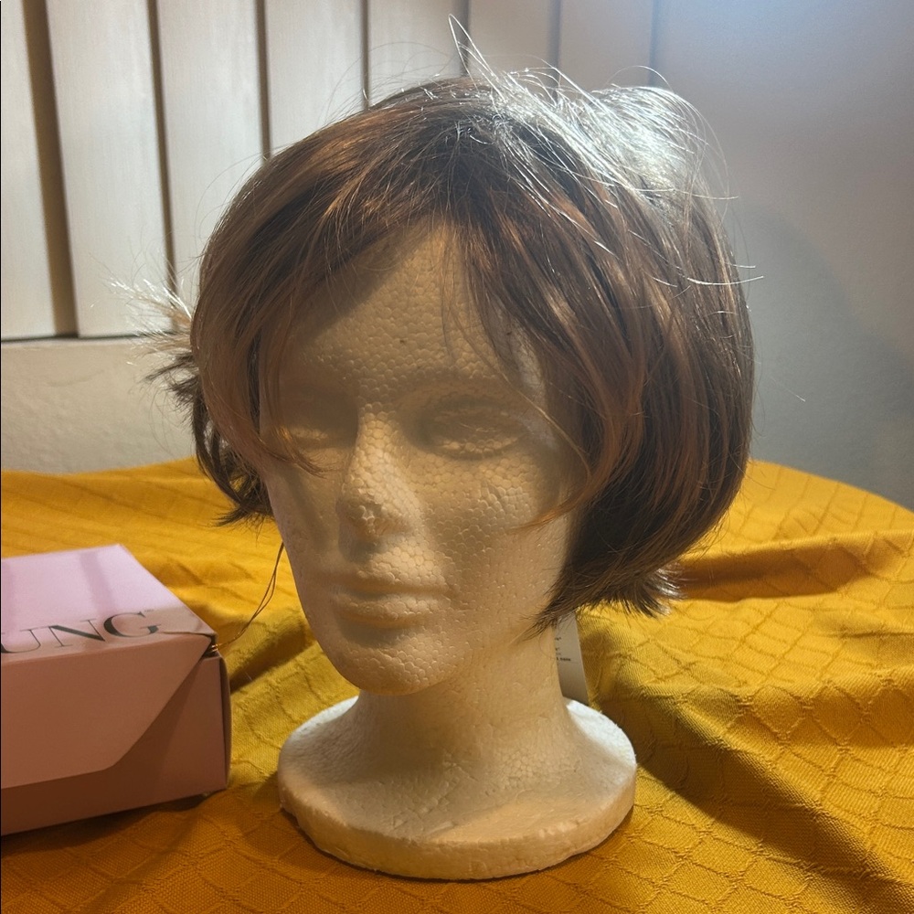 PAULA YOUNG Women's Wig NWT